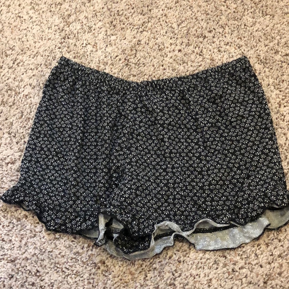 Floral flowy shorts